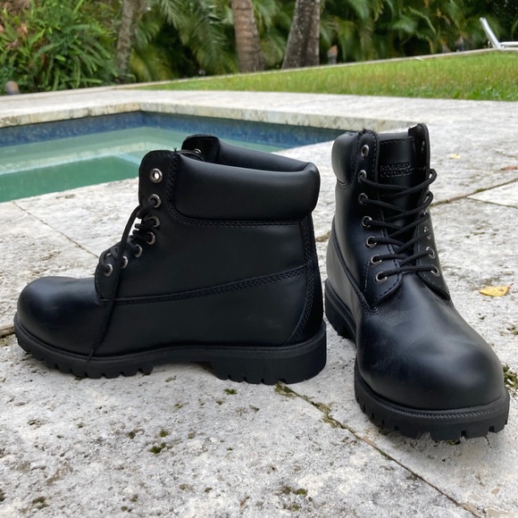 Rugged outback waterproof boots - Picture 3 of 6